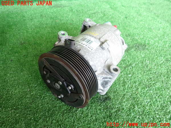 2UPJ-29356025]ルノー・ルーテシア(RF4C)エアコンコンプレッサー 中古_m0001.jpg