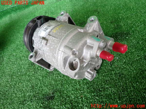 2UPJ-29356025]ルノー・ルーテシア(RF4C)エアコンコンプレッサー 中古_m0002.jpg