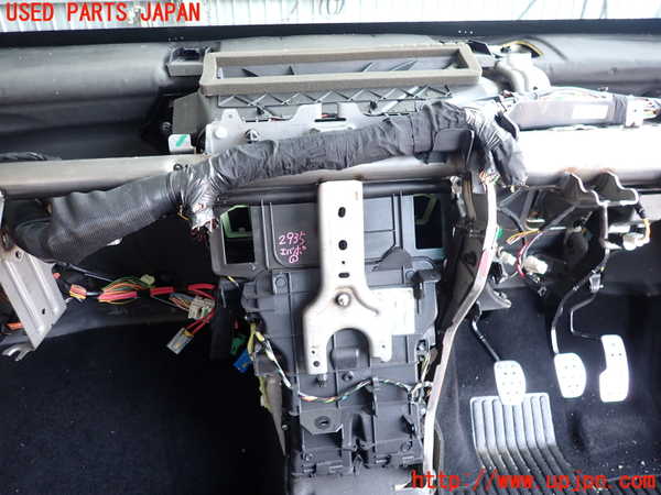 2UPJ-29356081]ルノー・ルーテシア(RF4C)エバポレーター1 中古_m0001.jpg