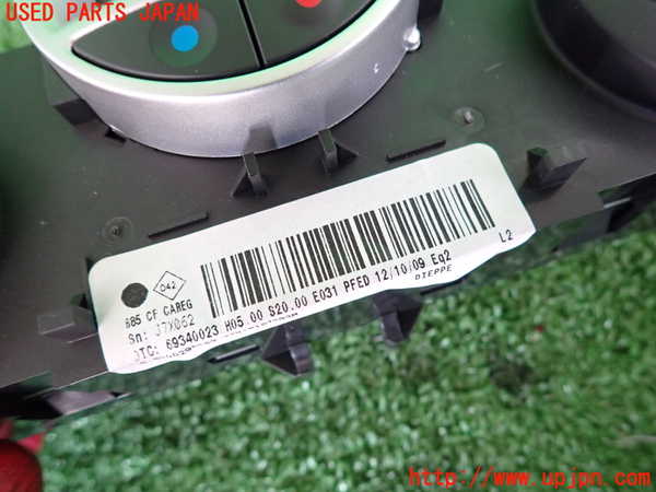 2UPJ-29356066]ルノー・ルーテシア(RF4C)エアコンスイッチ1 中古_m0003.jpg