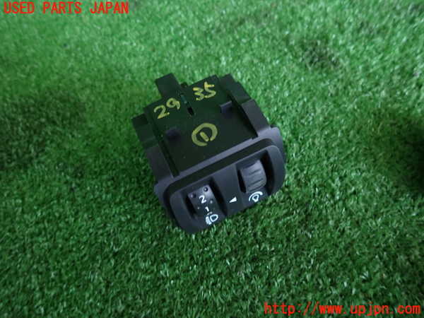 2UPJ-29356306]ルノー・ルーテシア(RF4C)スイッチ1 (ヘッドランプレベリング イルミ) 中古_m0002.jpg