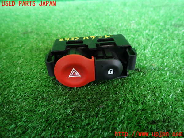 2UPJ-29356290]ルノー・ルーテシア(RF4C)ハザードスイッチ 中古_m0001.jpg