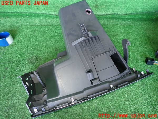 2UPJ-29357516]ルノー・ルーテシア(RF4C)グローブボックス1 中古_m0003.jpg