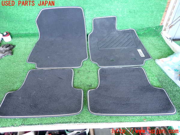 2UPJ-29357800]ルノー・ルーテシア(RF4C)フロアマット 中古_m0001.jpg