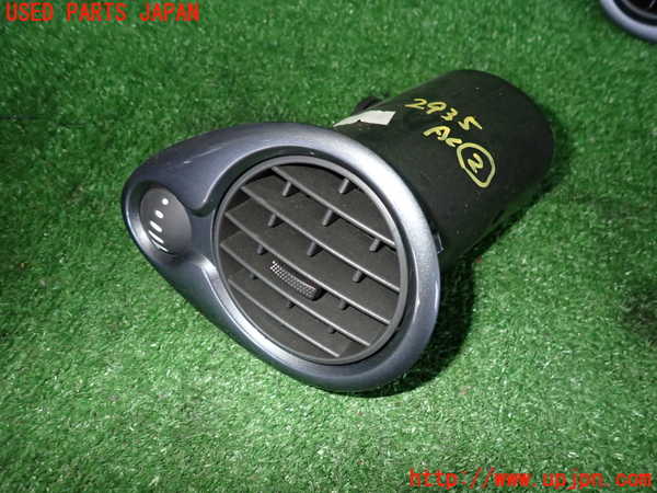 2UPJ-29357527]ルノー・ルーテシア(RF4C)エアコン吹き出し口2 (右) 中古_m0001.jpg