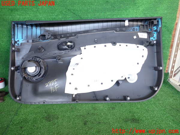 2UPJ-29351264]ルノー・ルーテシア(RF4C)左ドア内張り 中古_m0003.jpg