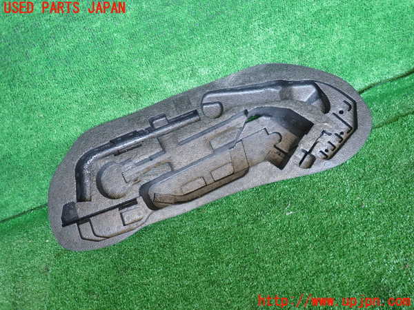 2UPJ-29357772]ルノー・ルーテシア(RF4C)ラゲッジトレイ2 中古_m0001.jpg