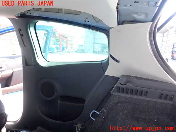 2UPJ-29357675]ルノー・ルーテシア(RF4C)右リアピラートリム 中古_m0002.jpg