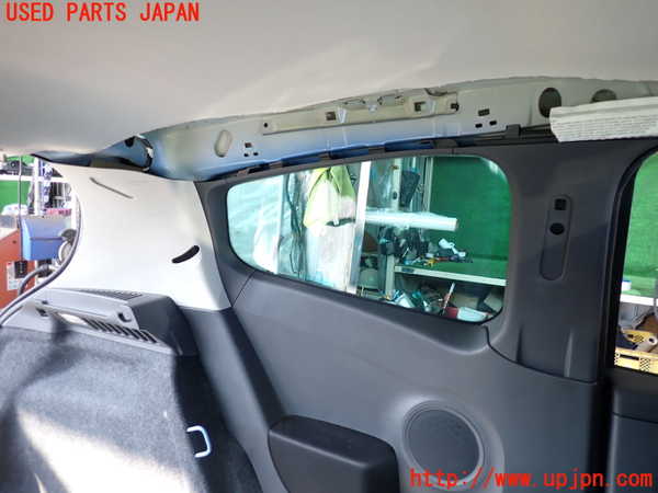 2UPJ-29357680]ルノー・ルーテシア(RF4C)左リアピラートリム 中古_m0002.jpg