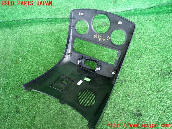 2UPJ-29357691]ルノー・ルーテシア(RF4C)内装トリム類1 中古_m0002.jpg