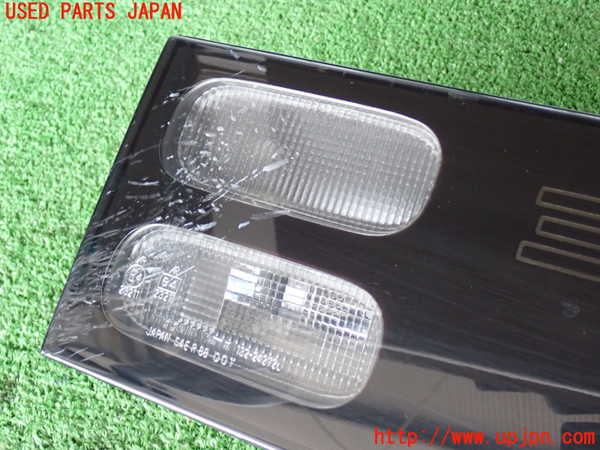 2UPJ-29371559]フェアレディZ(GCZ32)リアフィニッシャー 中古_m0002.jpg