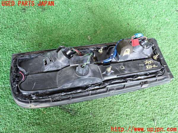 2UPJ-29371530]フェアレディZ(GCZ32)右テールランプ 中古_m0004.jpg