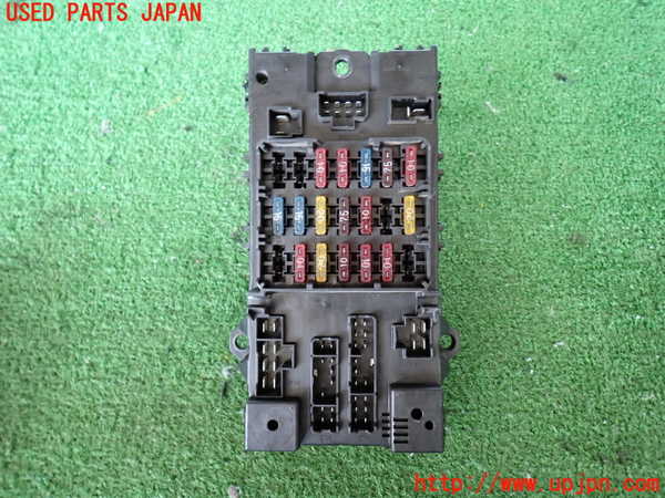 2UPJ-29376741]フェアレディZ(GCZ32)ヒューズボックス1 中古_m0001.jpg