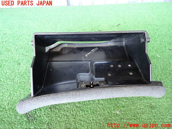 2UPJ-29377516]フェアレディZ(GCZ32)グローブボックス1 中古_m0002.jpg