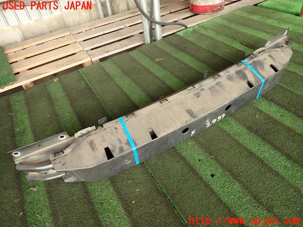 2UPJ-29391014]ボルボ・XC60(DB4204TXC)フロントバンパーホースメント 中古_m0001.jpg