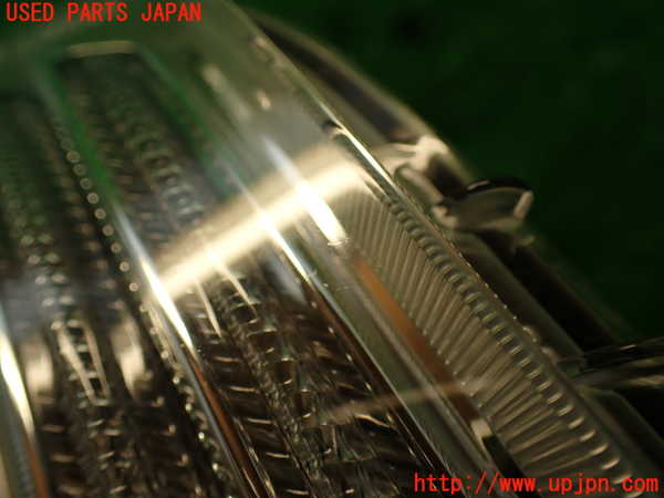 2UPJ-29391150]ボルボ・XC60(DB4204TXC)右コーナーランプ 中古_m0002.jpg