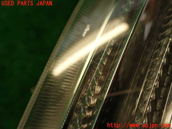 2UPJ-29391152]ボルボ・XC60(DB4204TXC)左コーナーランプ 中古_m0002.jpg