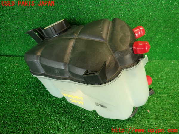 2UPJ-29392410]ボルボ・XC60(DB4204TXC)ラジエータータンク 中古_m0001.jpg