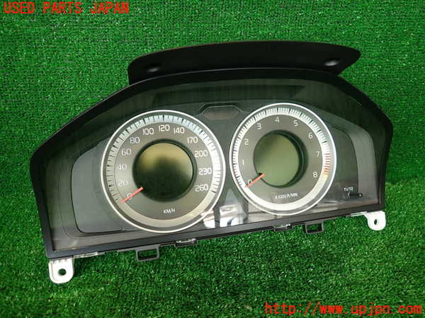 2UPJ-29396170]ボルボ・XC60(DB4204TXC)スピードメーター 中古_m0001.jpg