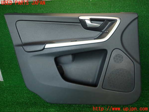 2UPJ-29391264]ボルボ・XC60(DB4204TXC)左前ドア内張り 中古_m0001.jpg