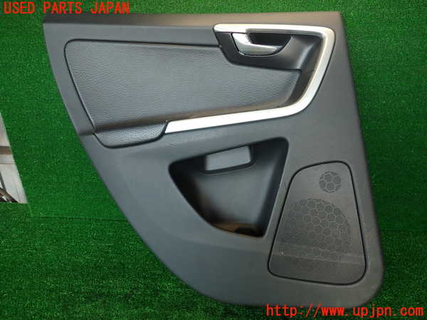 2UPJ-29391324]ボルボ・XC60(DB4204TXC)左後ドア内張り 中古_m0001.jpg