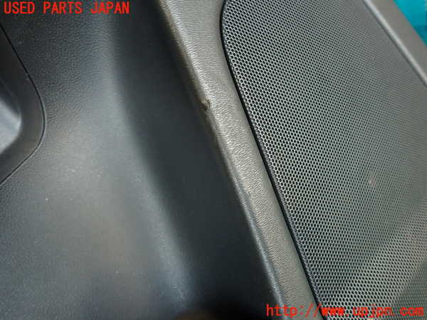 2UPJ-29391324]ボルボ・XC60(DB4204TXC)左後ドア内張り 中古_m0002.jpg