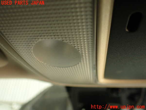 2UPJ-29396411]ボルボ・XC60(DB4204TXC)ルームランプ1 (真中 1列目) 中古_m0003.jpg