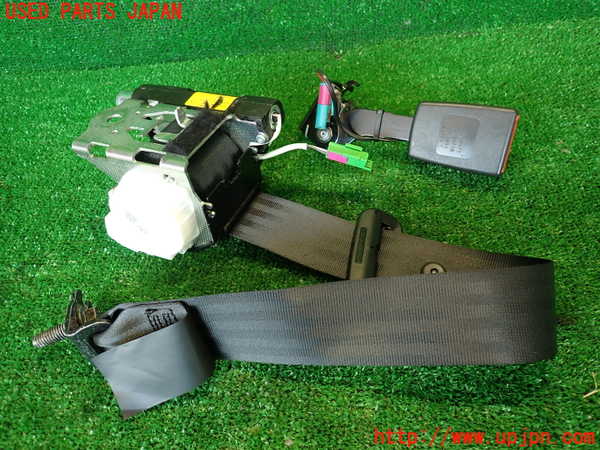 2UPJ-29397155]ボルボ・XC60(DB4204TXC)右2列目シートベルト 中古_m0002.jpg