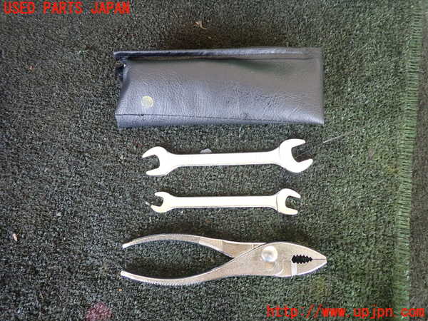 1UPJ-29407805]レクサス・RX450h(GYL10W)車載工具 中古_m0002.jpg