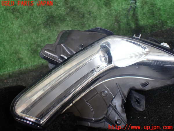 1UPJ-29411150]レクサス・LS460(USF40)右コーナーランプ 中古_m0002.jpg