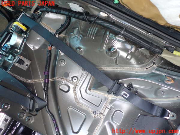 1UPJ-29417185]レクサス・LS460(USF40)左2列目シートベルト 【ジャンク】_m0001.jpg