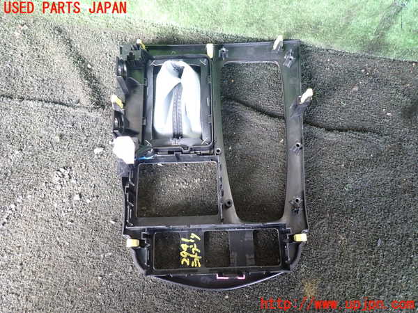 1UPJ-29417575]レクサス・LS460(USF40)シフトブーツ 中古_m0003.jpg