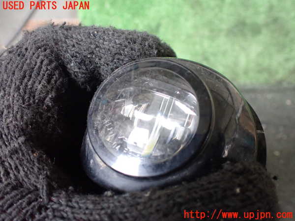 1UPJ-29421180]CX-8(KG2P)右フォグ 中古_m0002.jpg