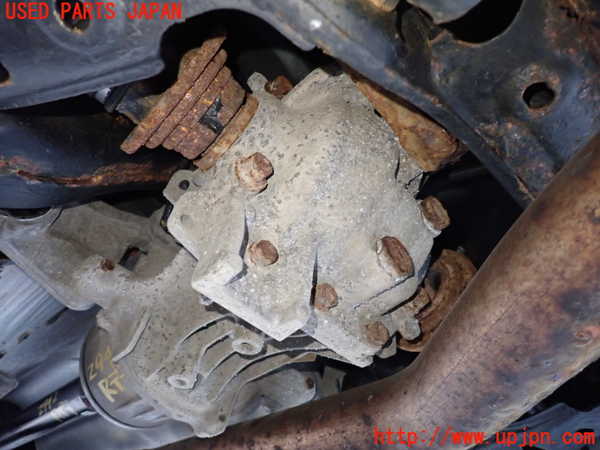 5UPJ-29424355]CX-8(KG2P)リアデフ 中古_m0002.jpg