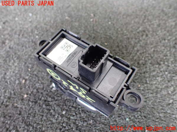 1UPJ-29426307]CX-8(KG2P)スイッチ2 (電動パーキング オートホールド) 中古_m0002.jpg