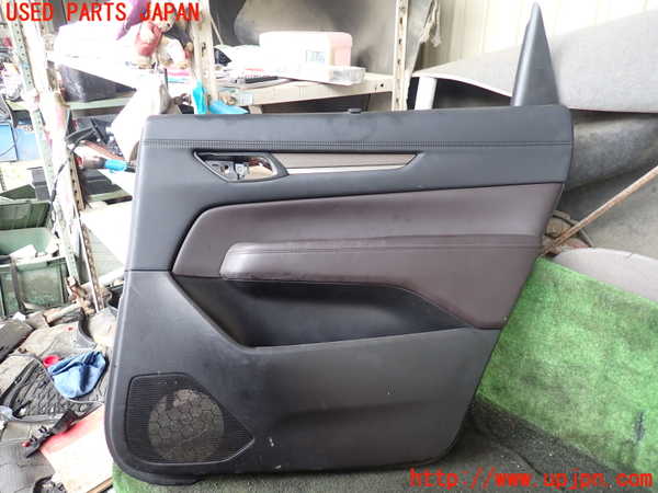 1UPJ-29421294]CX-8(KG2P)右後ドア内張り 中古_m0001.jpg