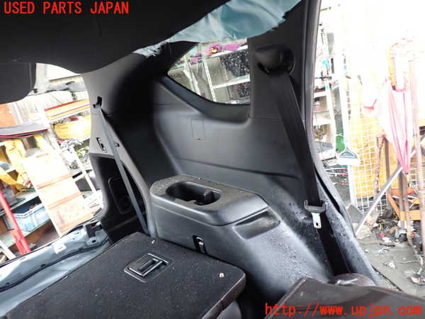1UPJ-29427680]CX-8(KG2P)左リアピラートリム 中古_m0001.jpg