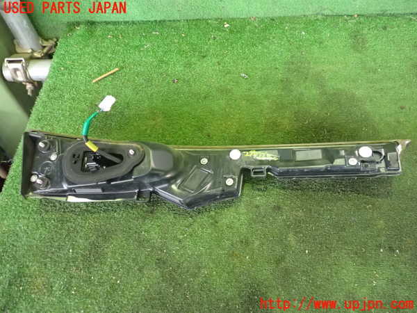 2UPJ-29431550]MIRAI(ミライ)(JPD20)右リアフィニッシャー 中古_m0002.jpg