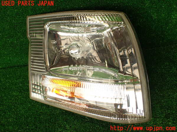 2UPJ-29441150]ハイエースワゴン100系(KZH106W)右コーナーランプ ジャンク品 中古_m0001.jpg