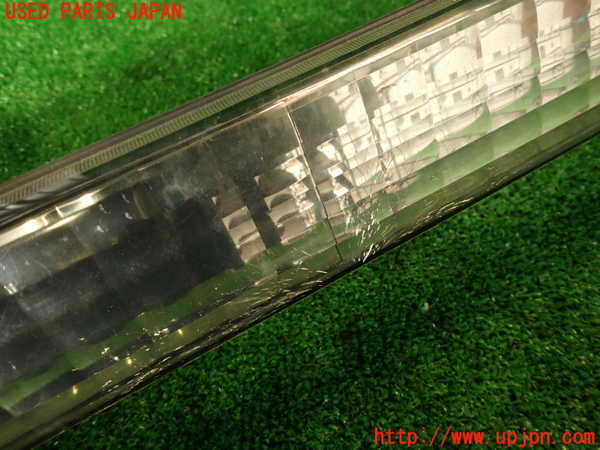 2UPJ-29441559]ハイエースワゴン100系(KZH106W)リアフィニッシャー 中古_m0002.jpg