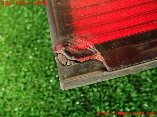 2UPJ-29441550]ハイエースワゴン100系(KZH106W)右リアフィニッシャー ジャンク品 中古_m0003.jpg