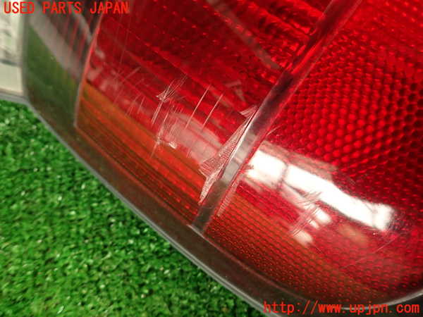 2UPJ-29441536]ハイエースワゴン100系(KZH106W)左テールランプ 中古_m0002.jpg