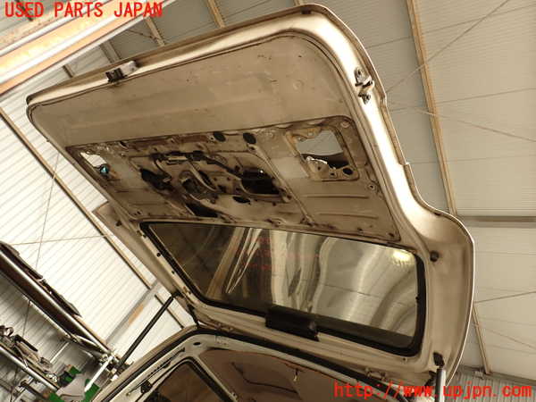 2UPJ-29441566]ハイエースワゴン100系(KZH106W)バックドア リアゲート ハッチ ジャンク品 (M283) 中古_m0005.jpg