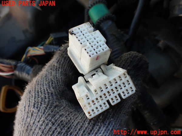 2UPJ-29442010]ハイエースワゴン100系(KZH106W)エンジン 1KZ-TE 4WD 中古_m0003.jpg