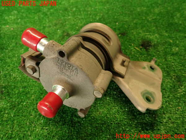 2UPJ-29442110]ハイエースワゴン100系(KZH106W)ウォーターポンプ 中古_m0002.jpg