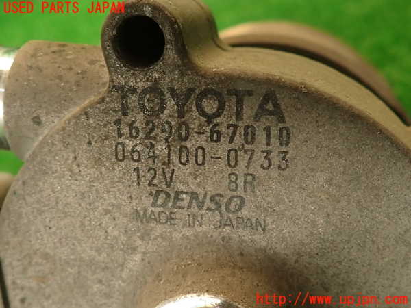 2UPJ-29442110]ハイエースワゴン100系(KZH106W)ウォーターポンプ 中古_m0003.jpg