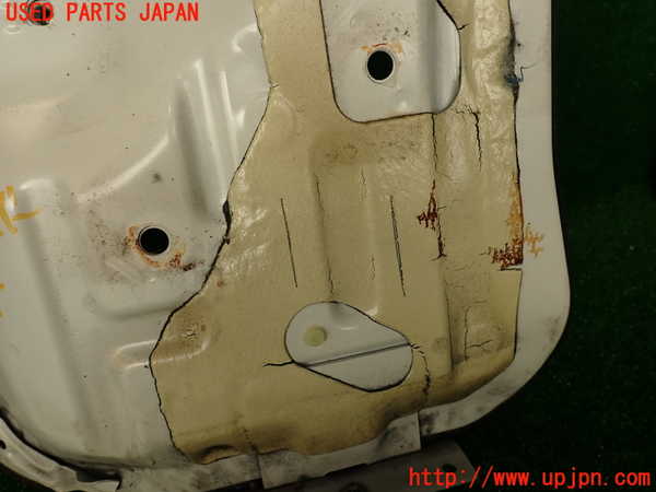2UPJ-29442160]ハイエースワゴン100系(KZH106W)エンジンアッパーカバー 中古_m0003.jpg