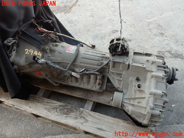 2UPJ-29443010]ハイエースワゴン100系(KZH106W)ミッション AT 1KZ-TE 4WD 中古_m0001.jpg