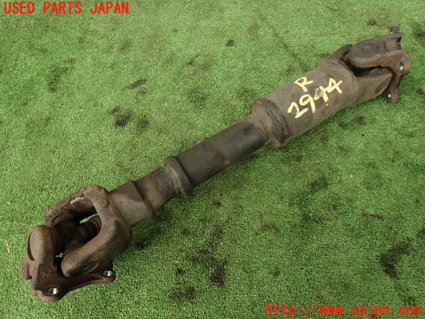 2UPJ-29443410]ハイエースワゴン100系(KZH106W)リアプロペラシャフト 中古_m0001.jpg