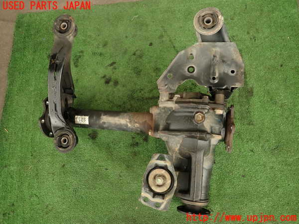 2UPJ-29444350]ハイエースワゴン100系(KZH106W)フロントデフ 中古_m0002.jpg